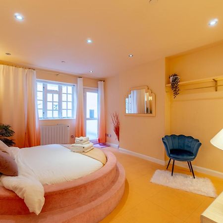 The Courtyard Suite By Margate Suites מראה חיצוני תמונה
