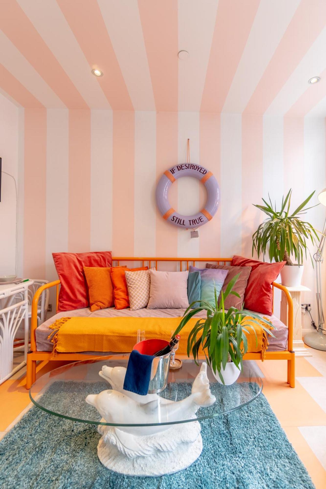 The Courtyard Suite By Margate Suites מראה חיצוני תמונה